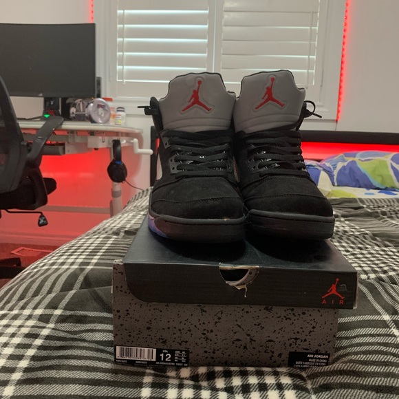 Jordan 5 Metallic Black Size 12 - Picture 2 of 5